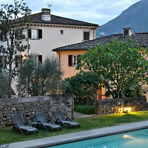 https://relais-du-silence-albergo-villa-marta.it-tuscanyhotel.com
