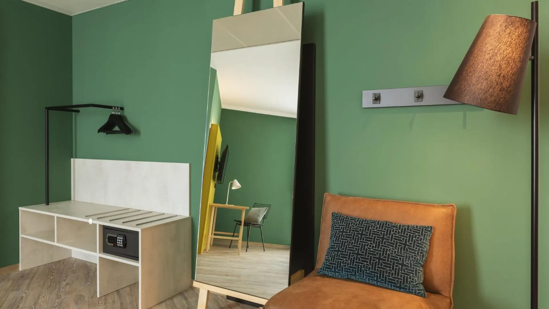 *** Hotel Holiday Inn - The Niu Tab Dusseldorf Main Station By Ihg Germany